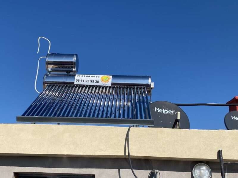 Chauffeau solaire سخان الماء بالطاقة الشمسية