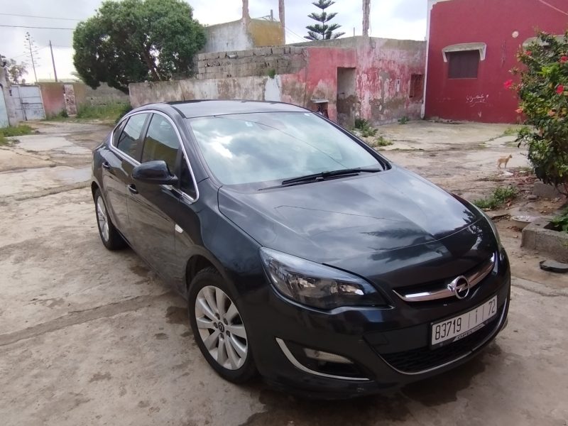 opel astra cosmos 2014 Tout options