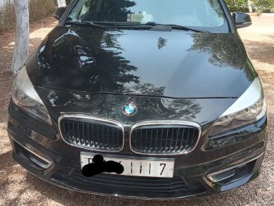 BMW SERIE 2 EN très bon état