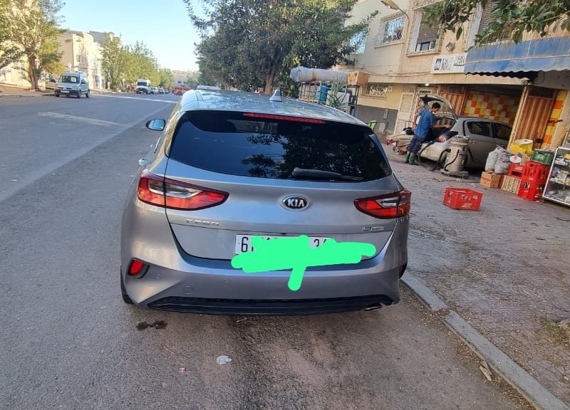 Kia Ceed 2021 1 er main automatique