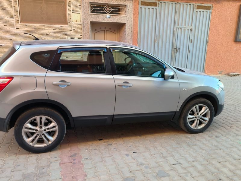 Nissan Qashqai 2012 lkhil 8 bon état 119alf km