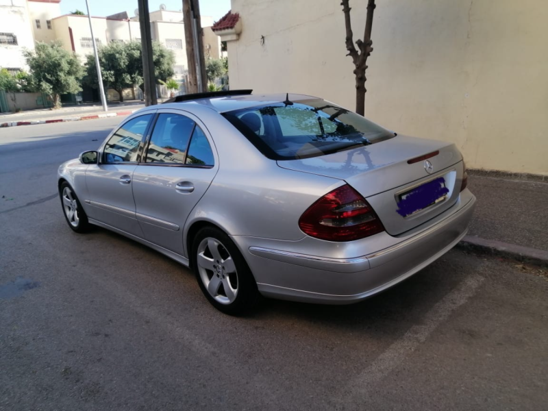 Mercedes class E270